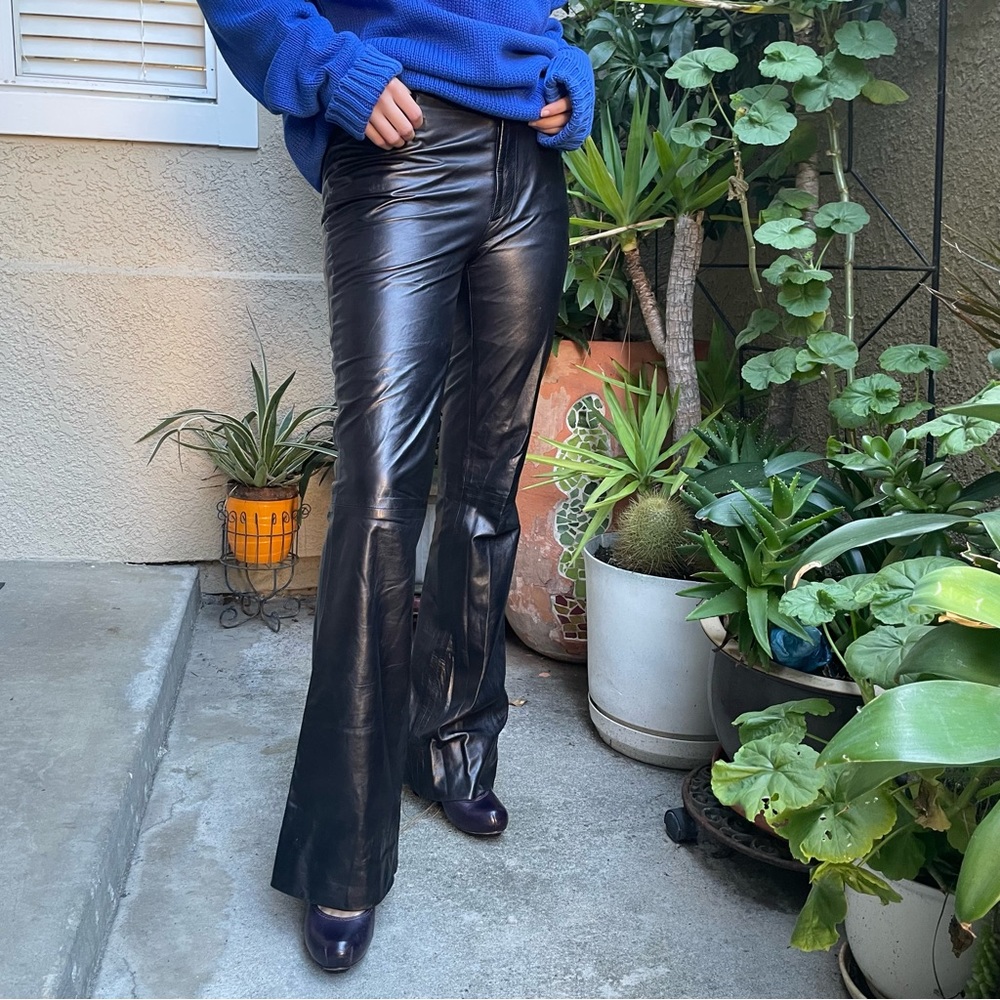 Gucci black Gucci leather pants with cute small pockets in front